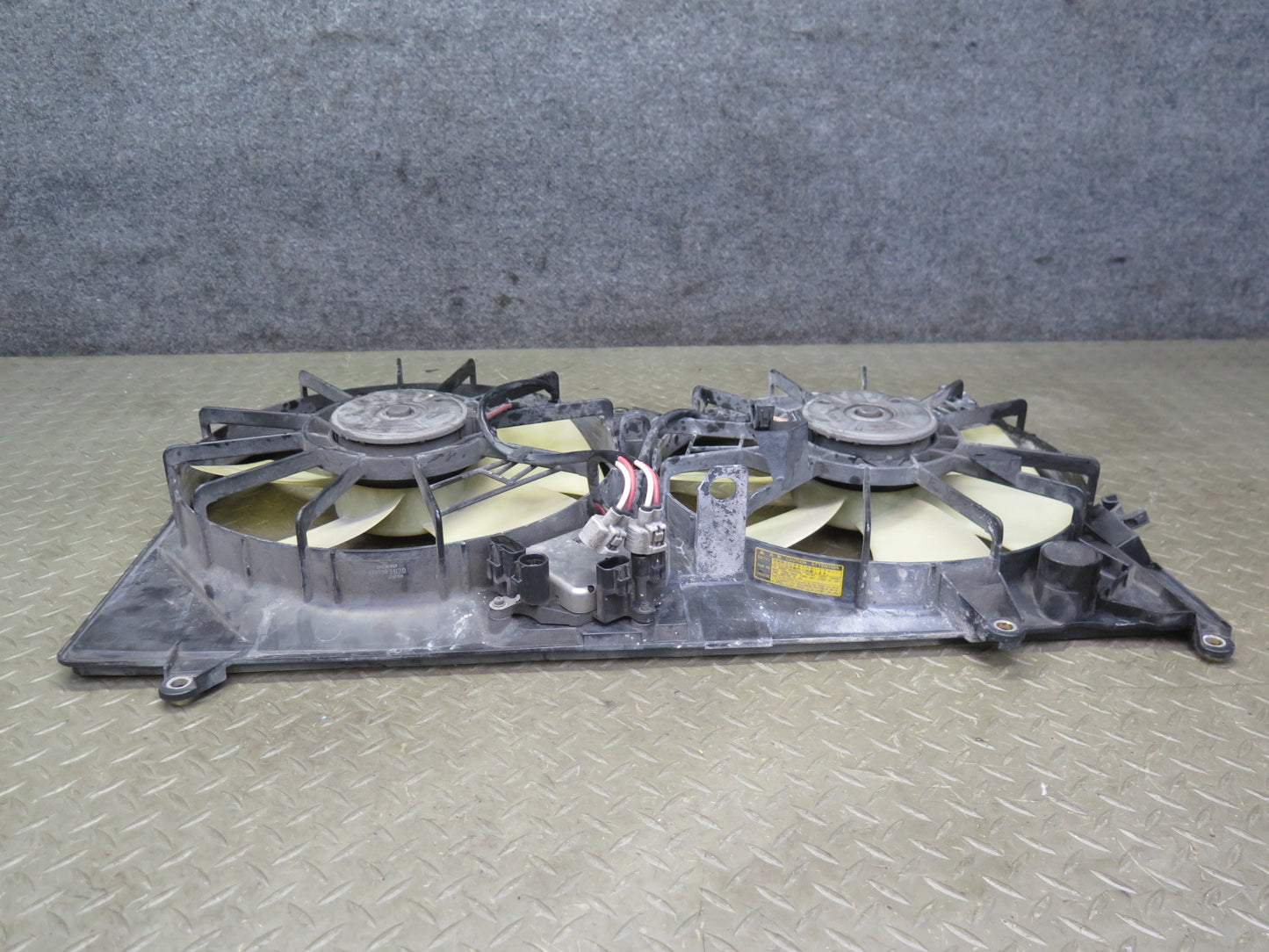 02-10 Lexus SC430 Engine Cooling Fan Motor Shroud w Control Module OEM