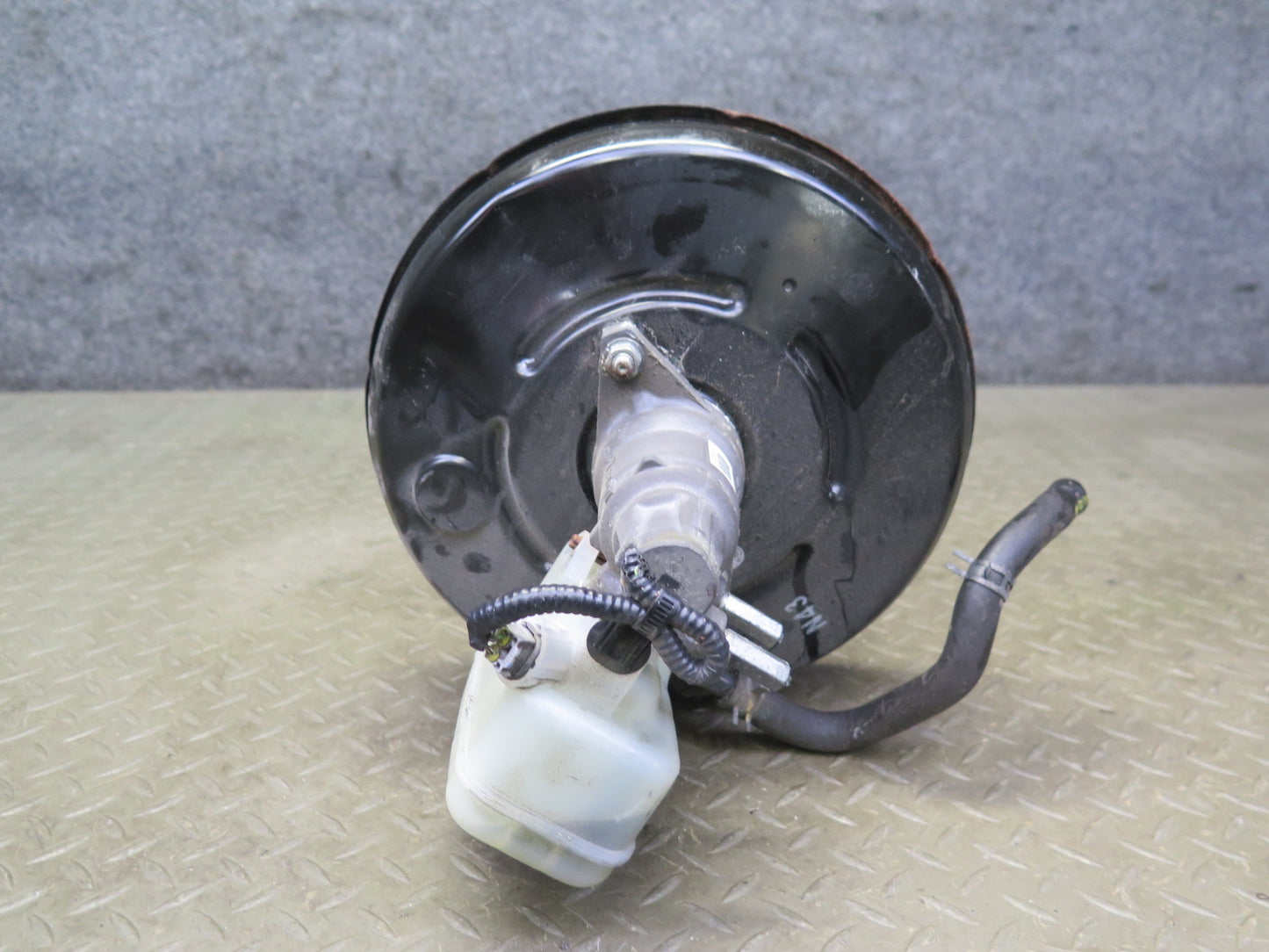 10-13 Lexus IS250 Convert AT Brake Master Cylinder Booster Fluid Reservoir OEM