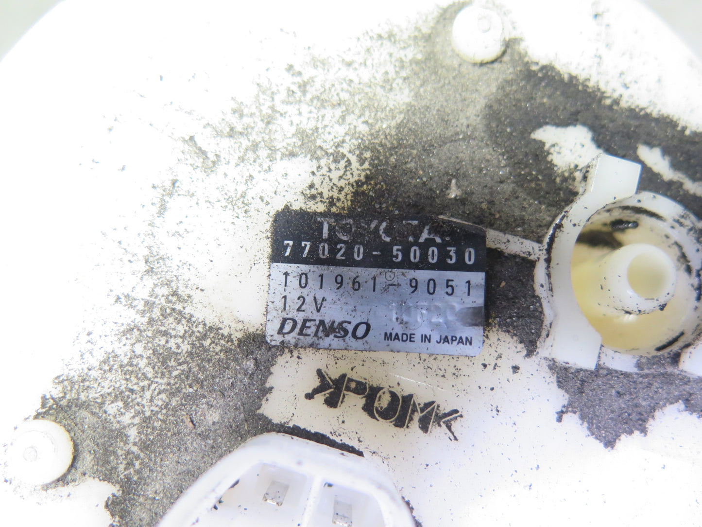 04-06 Lexus UCF30L LS430 Fuel Pump w Level Sensor Sending Unit Set OEM