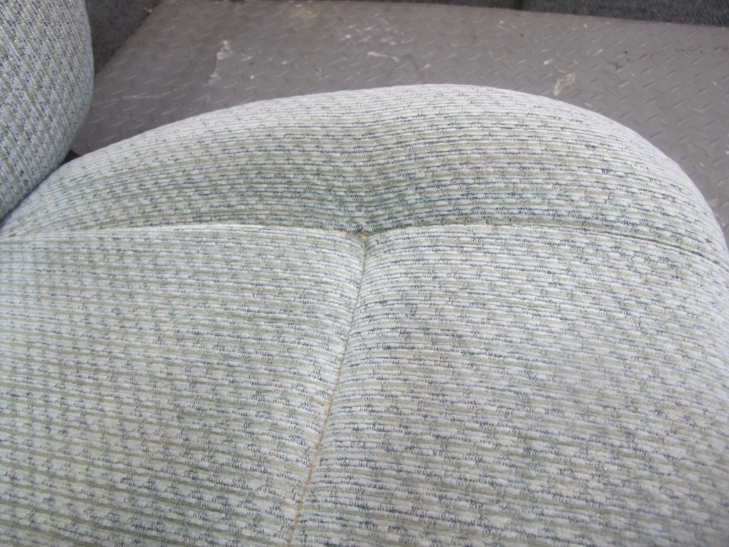 00-03 VW Eurovan T4 Set of 2 Front Left & Right Cloth Seat Gray OEM