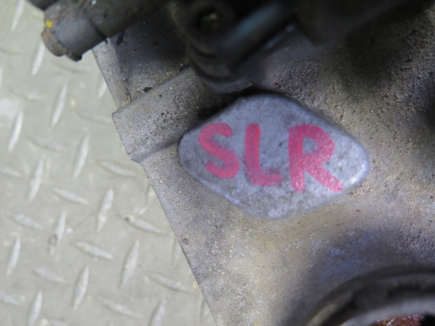 81-85 Mercedes R107 380SL M116 Engine Lower Intake Manifold w Throttle Body OEM