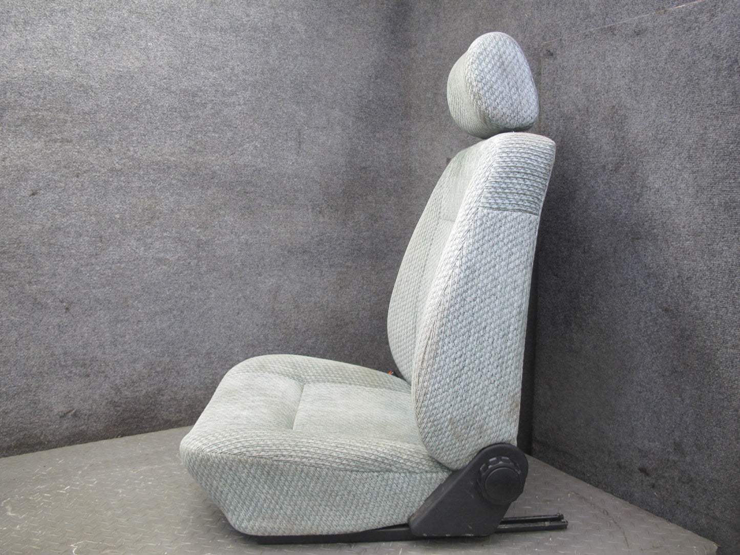 00-03 VW Eurovan T4 Set of 2 Front Left & Right Cloth Seat Gray OEM