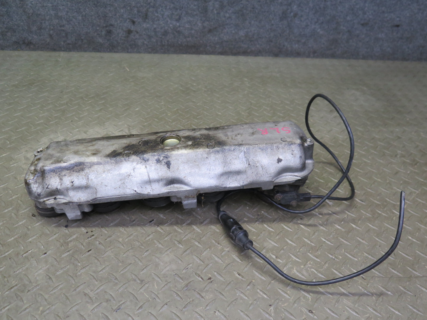 81-85 Mercedes R107 380SL M116 Engine Lower Intake Manifold w Throttle Body OEM