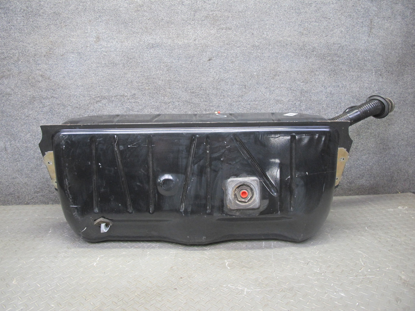 73-85 Mercedes R107 Gas Fuel Tank Assembly w Filler Neck & Cap OEM