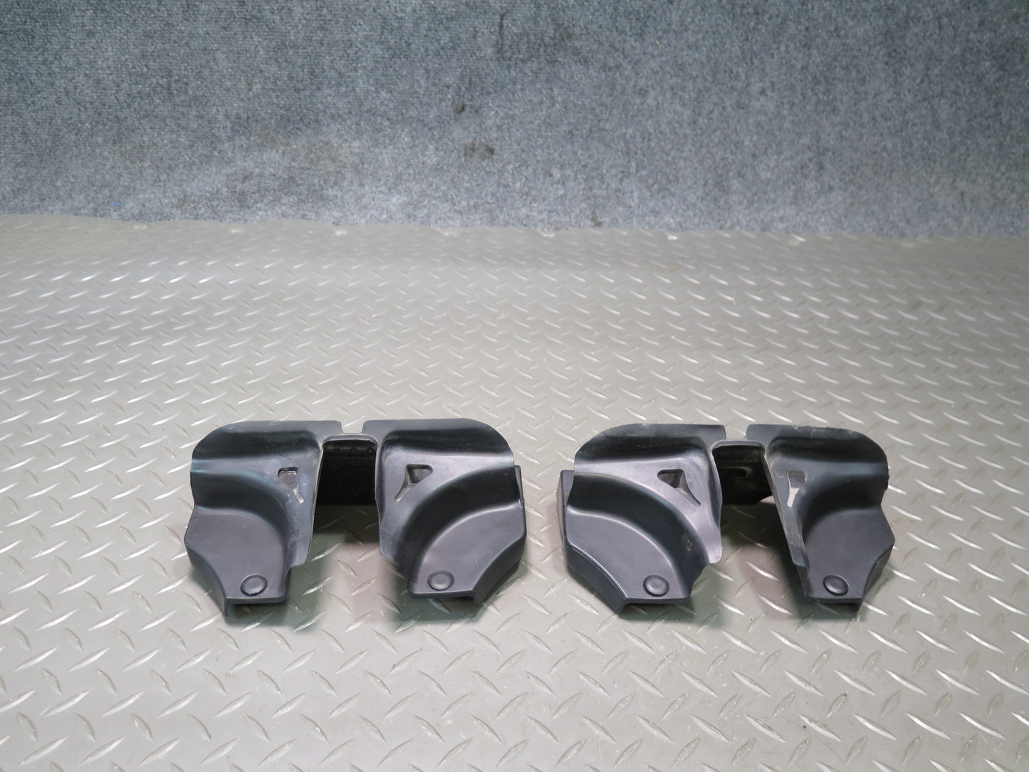 18-23 Jeep Wrangler JL Set of 2 Left & Right B Pillar Belt Body Seal Cover OEM