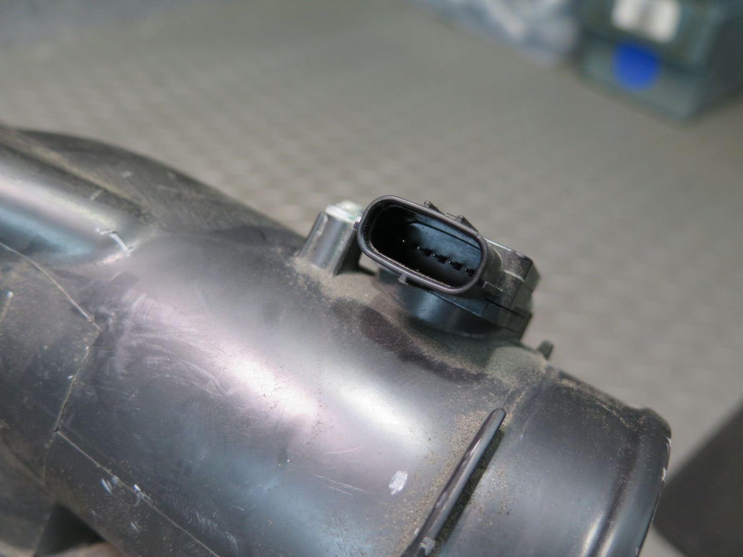 06-13 Lexus GSE20L IS250 2.5L RWD Air Intake Cleaner Filter Box 014140-0980 OEM