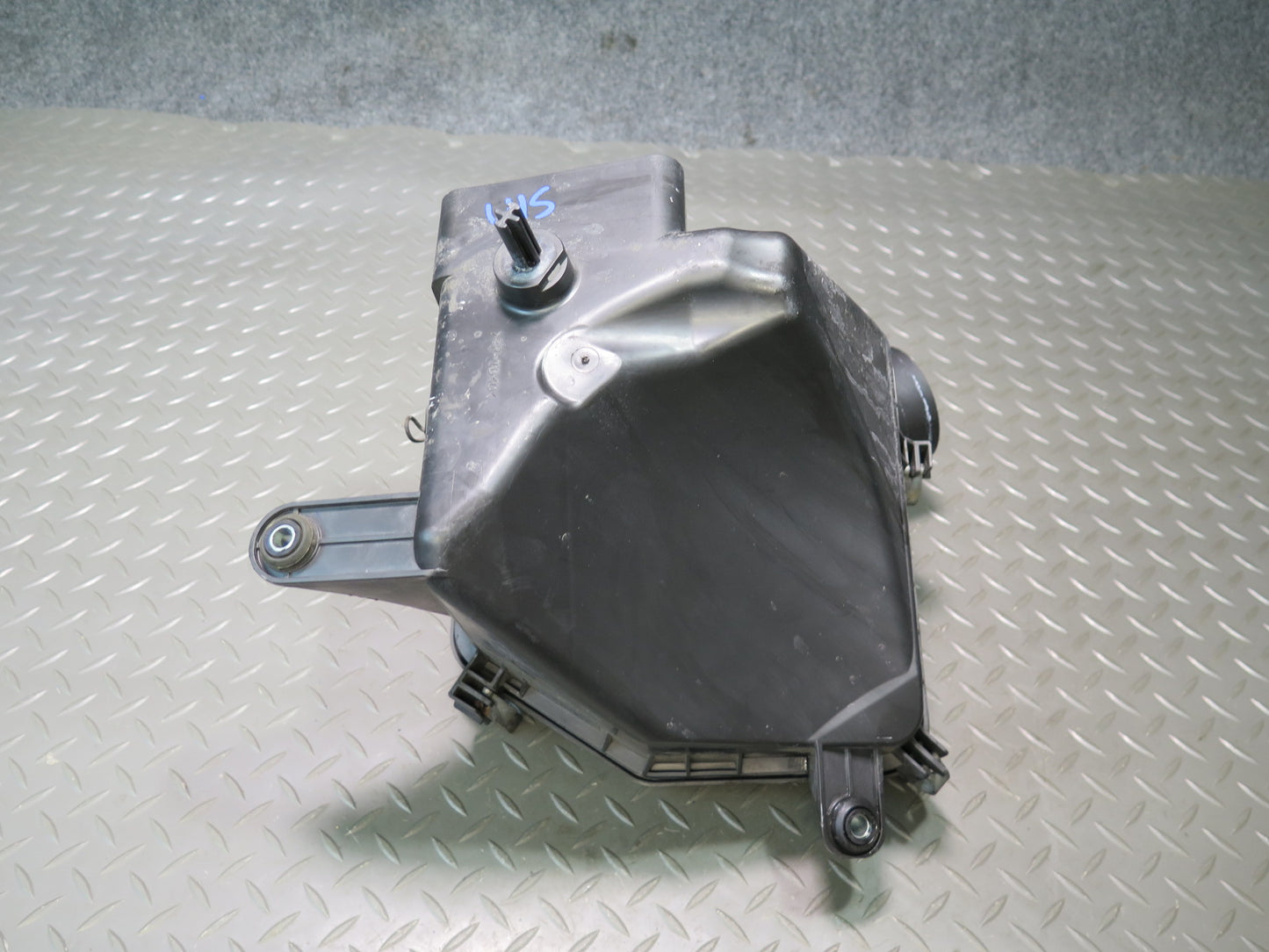 06-13 Lexus GSE20L IS250 2.5L RWD Air Intake Cleaner Filter Box 014140-0980 OEM