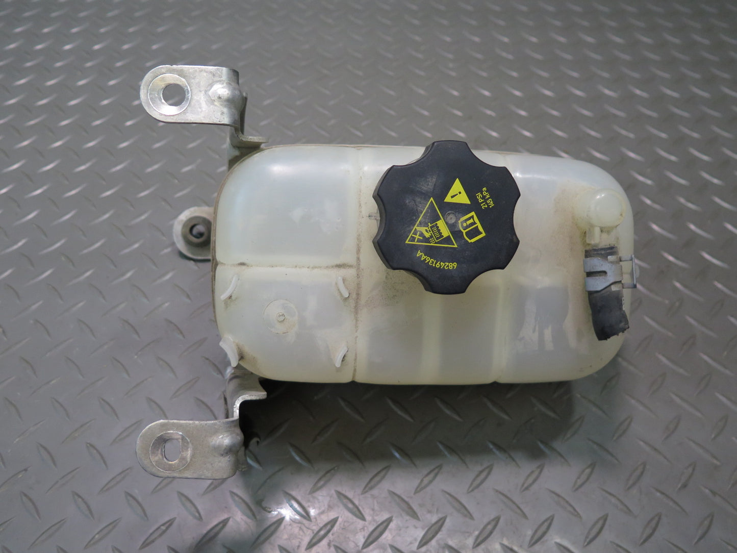 18-23 Jeep Wrangler JL Engine Coolant Expansion Overflow Reservoir Tank OEM