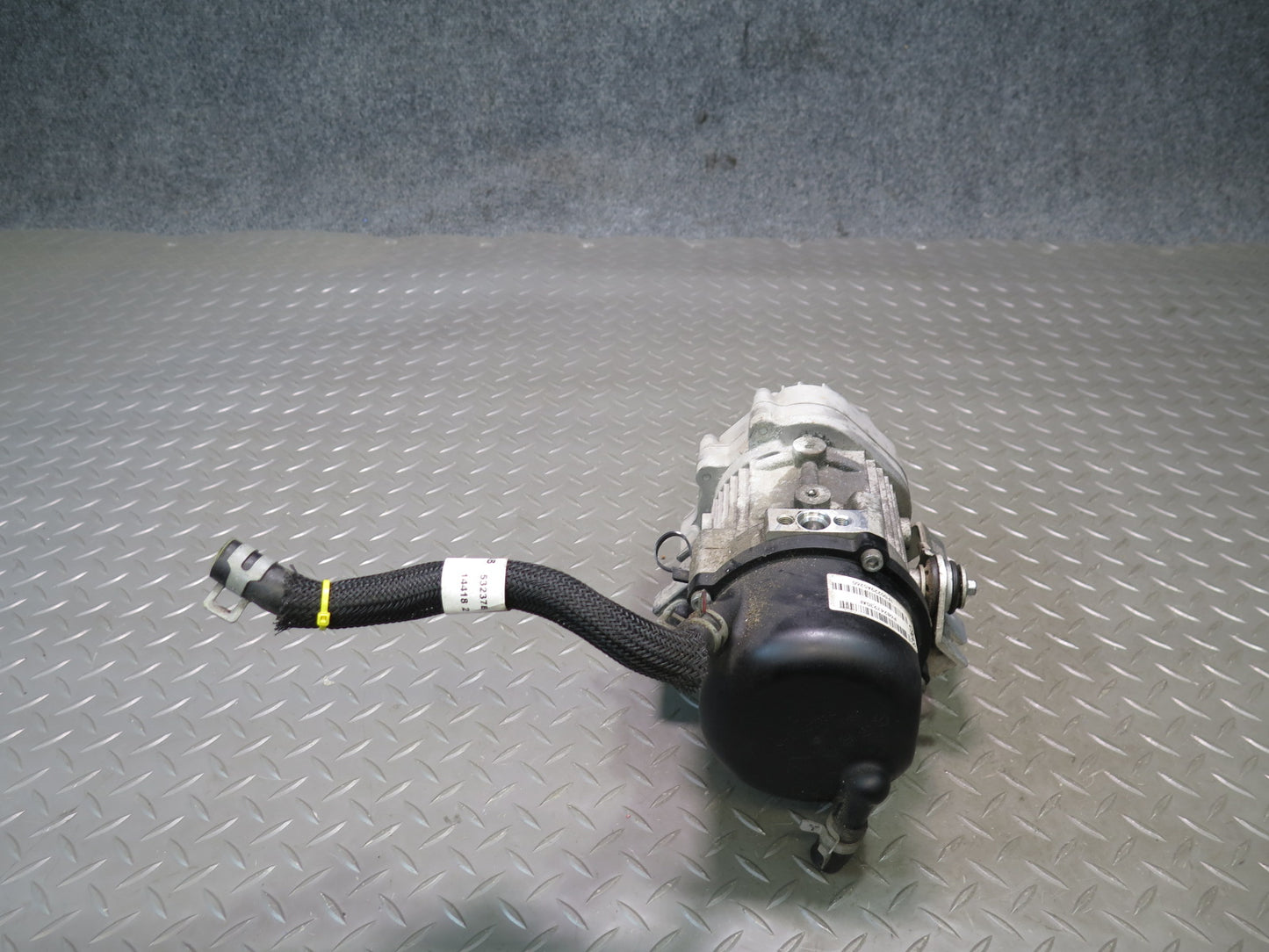 18-19 Jeep Wrangler JL Power Steering Pump Motor 68247930AF OEM