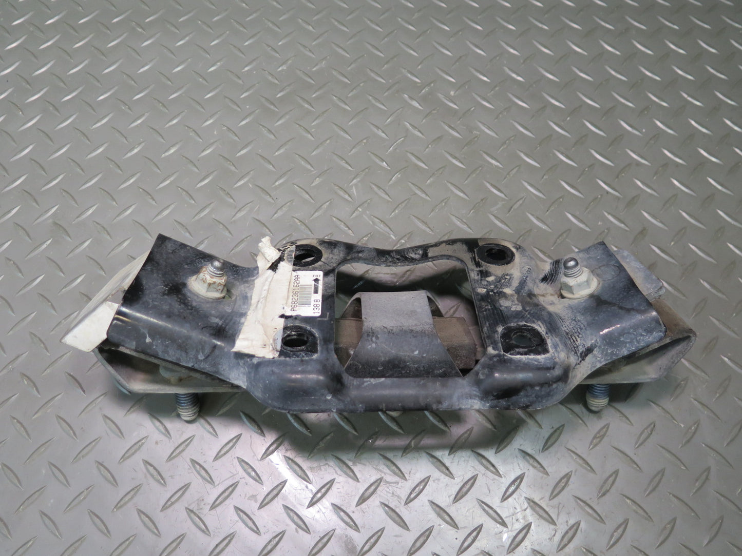 18-26 Jeep Wrangler JL Automatic Transmission  Rear Mount 68236162AA OEM