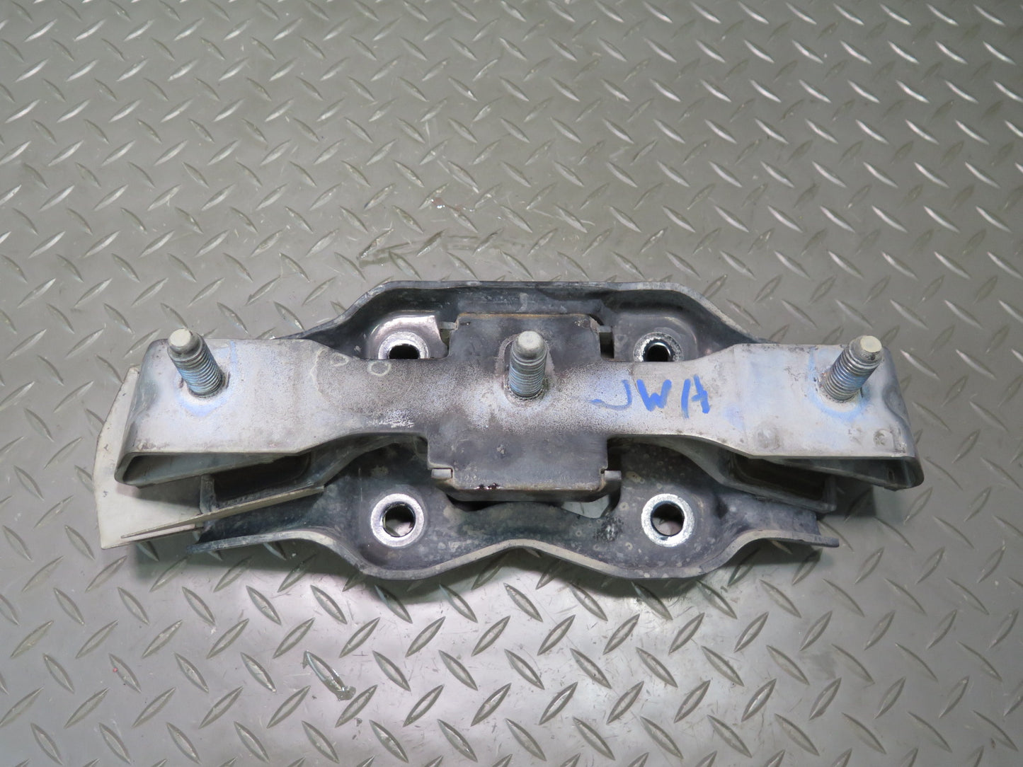 18-26 Jeep Wrangler JL Automatic Transmission  Rear Mount 68236162AA OEM