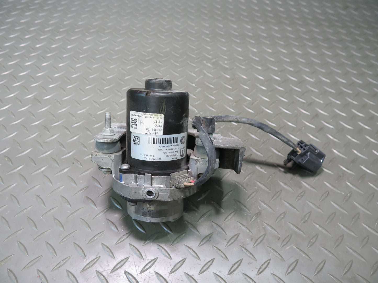 18-26 Jeep Wrangler JL Air Vacuum Pump 68328871AB OEM