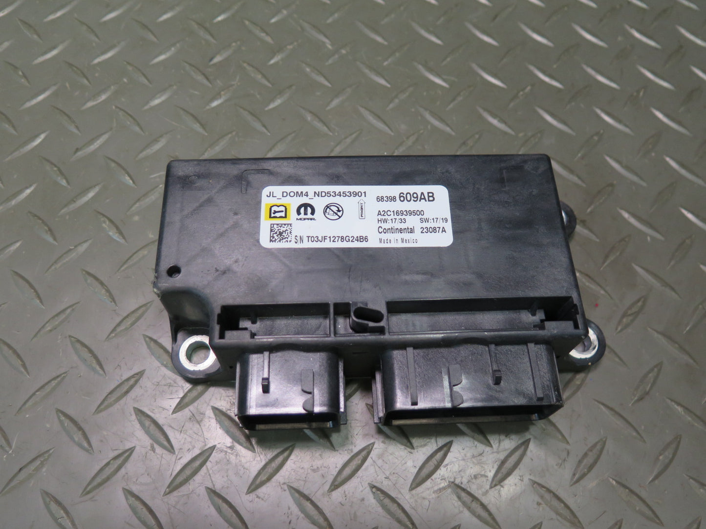 18-23 Jeep Wrangler JL Restraint Computer Control Module 68398609AB OEM