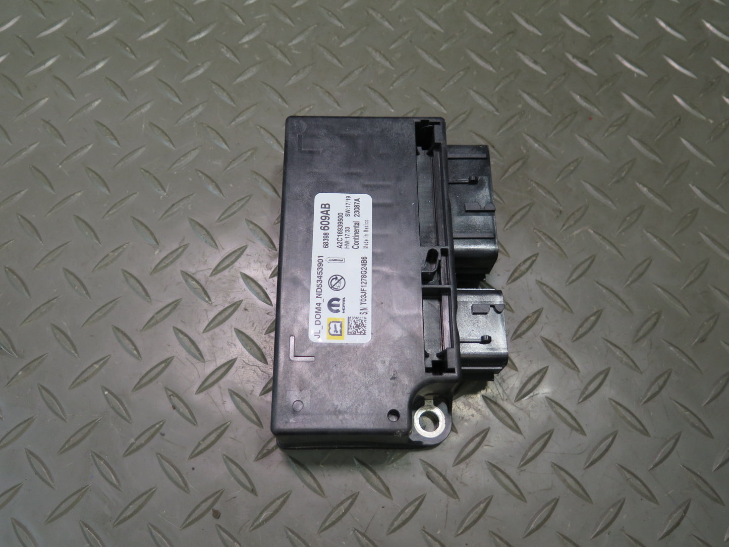 18-23 Jeep Wrangler JL Restraint Computer Control Module 68398609AB OEM