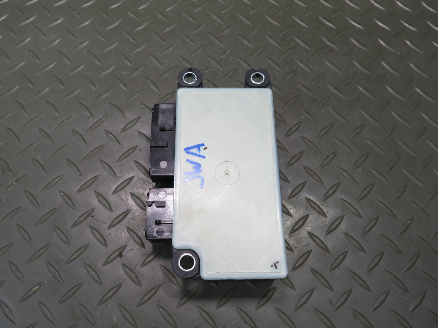 18-23 Jeep Wrangler JL Restraint Computer Control Module 68398609AB OEM