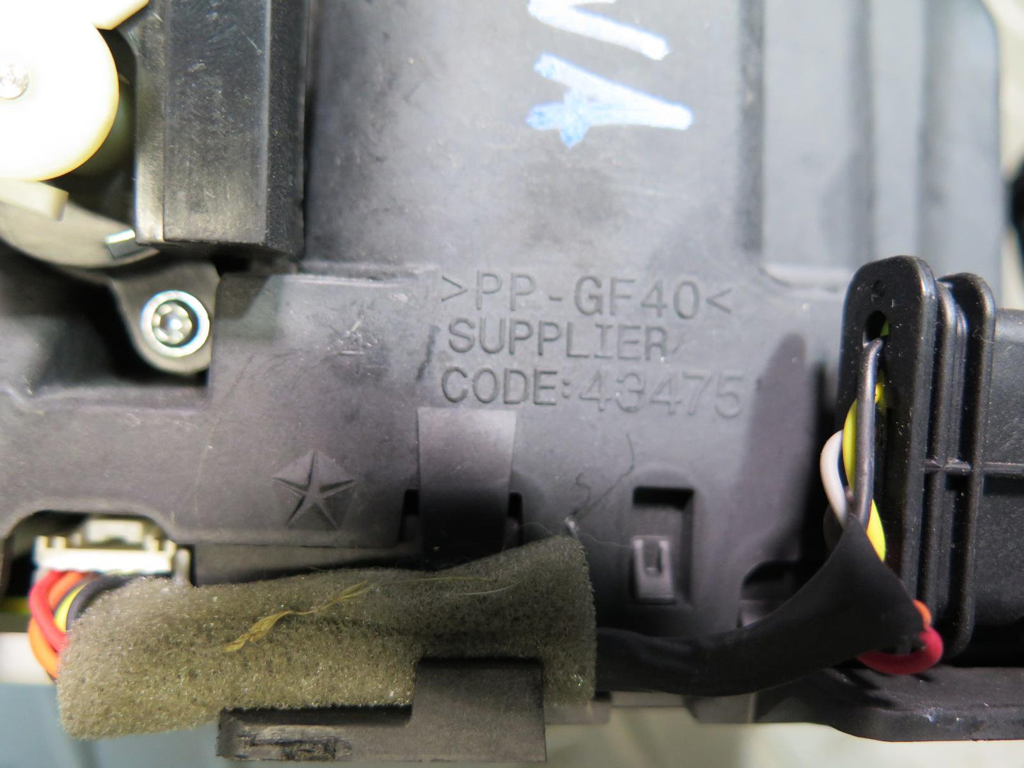 18-23 Jeep Wrangler JL A/T Automatic Transmission Gear Shifter Selector OEM