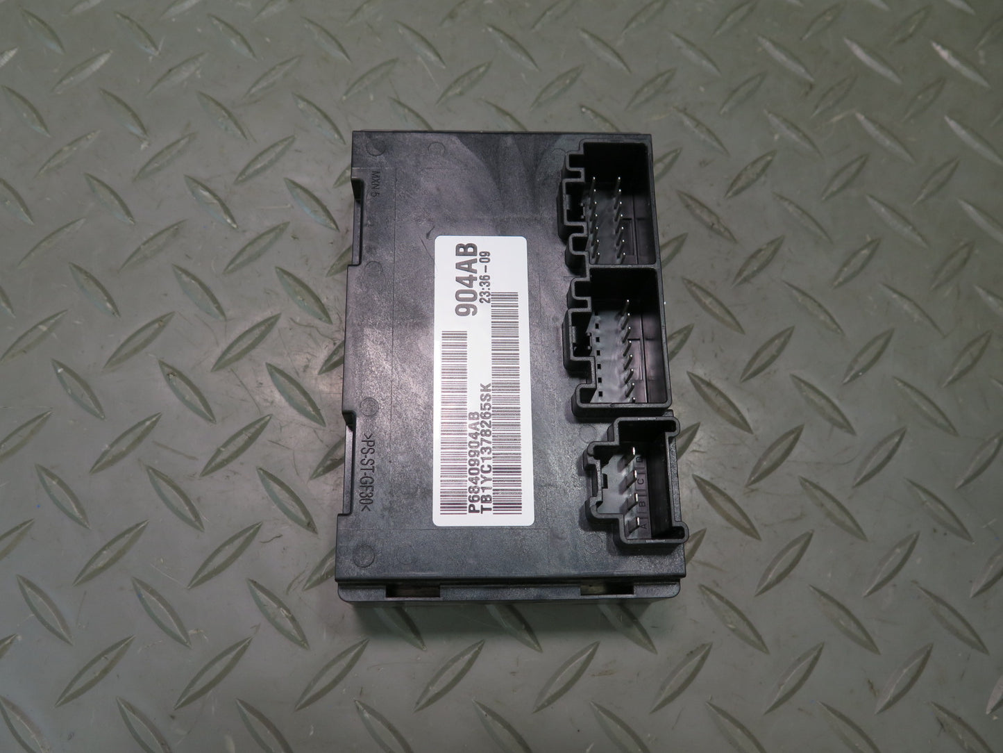 18-20 Jeep Wrangler JL Transfer Case Control Module 68409904AB OEM