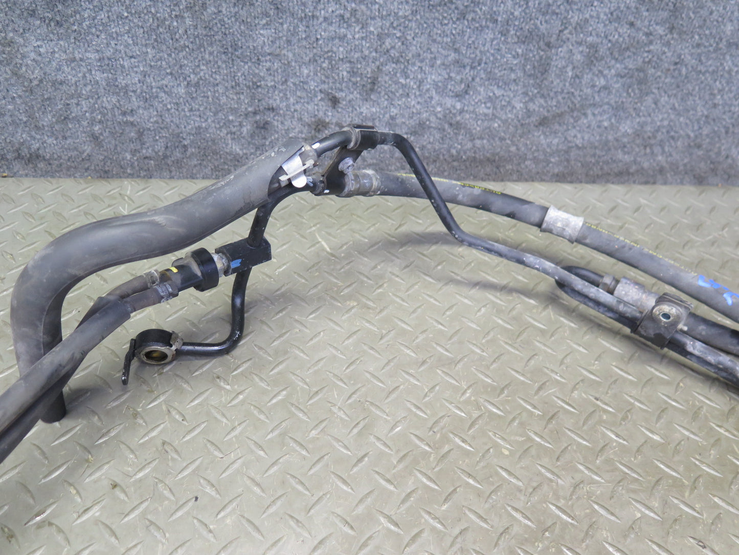 01-06 Lexus UCF30L LS430 Power Steering Pressure Hose Line Tube Pipe OEM