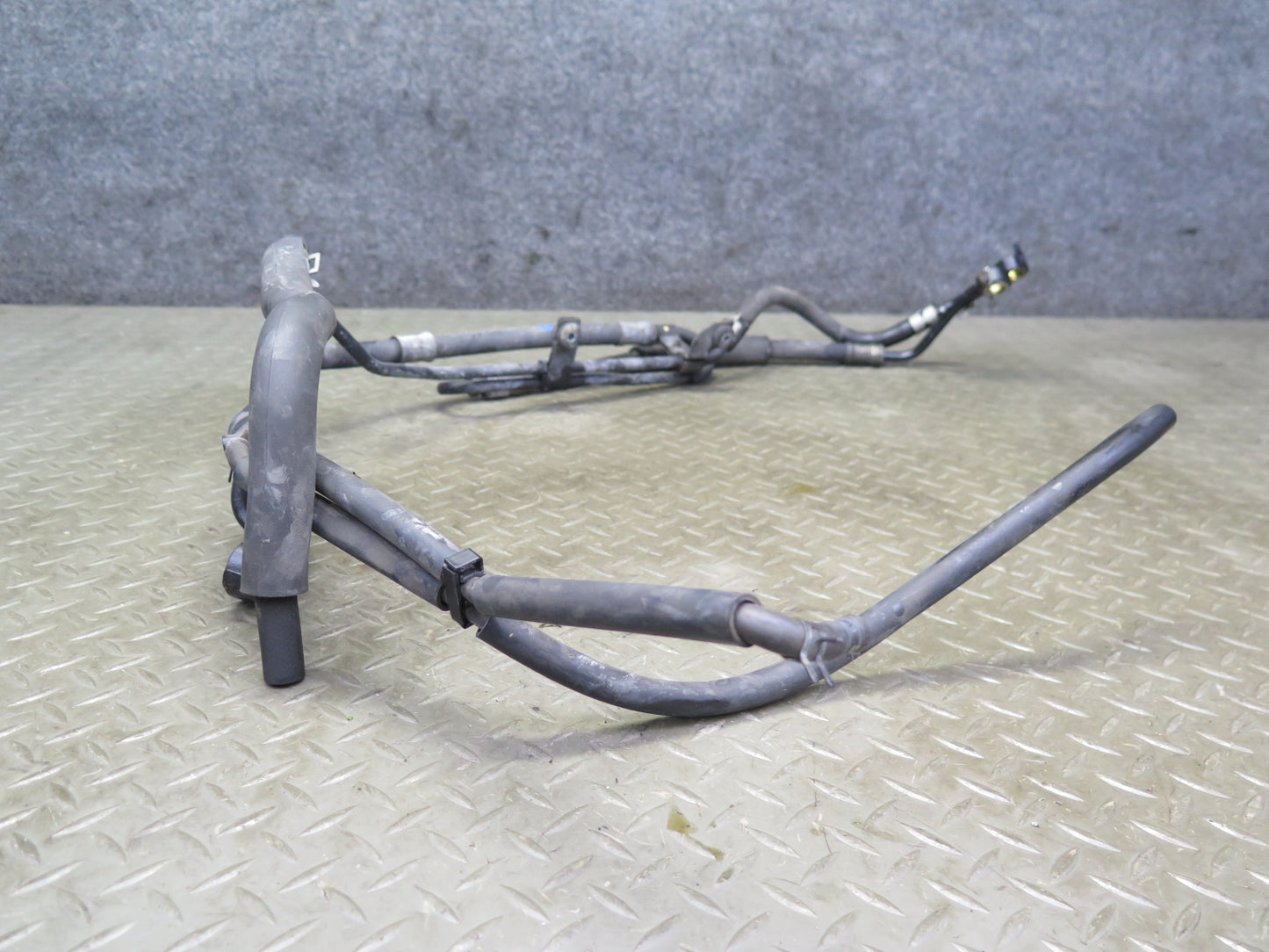 01-06 Lexus UCF30L LS430 Power Steering Pressure Hose Line Tube Pipe OEM