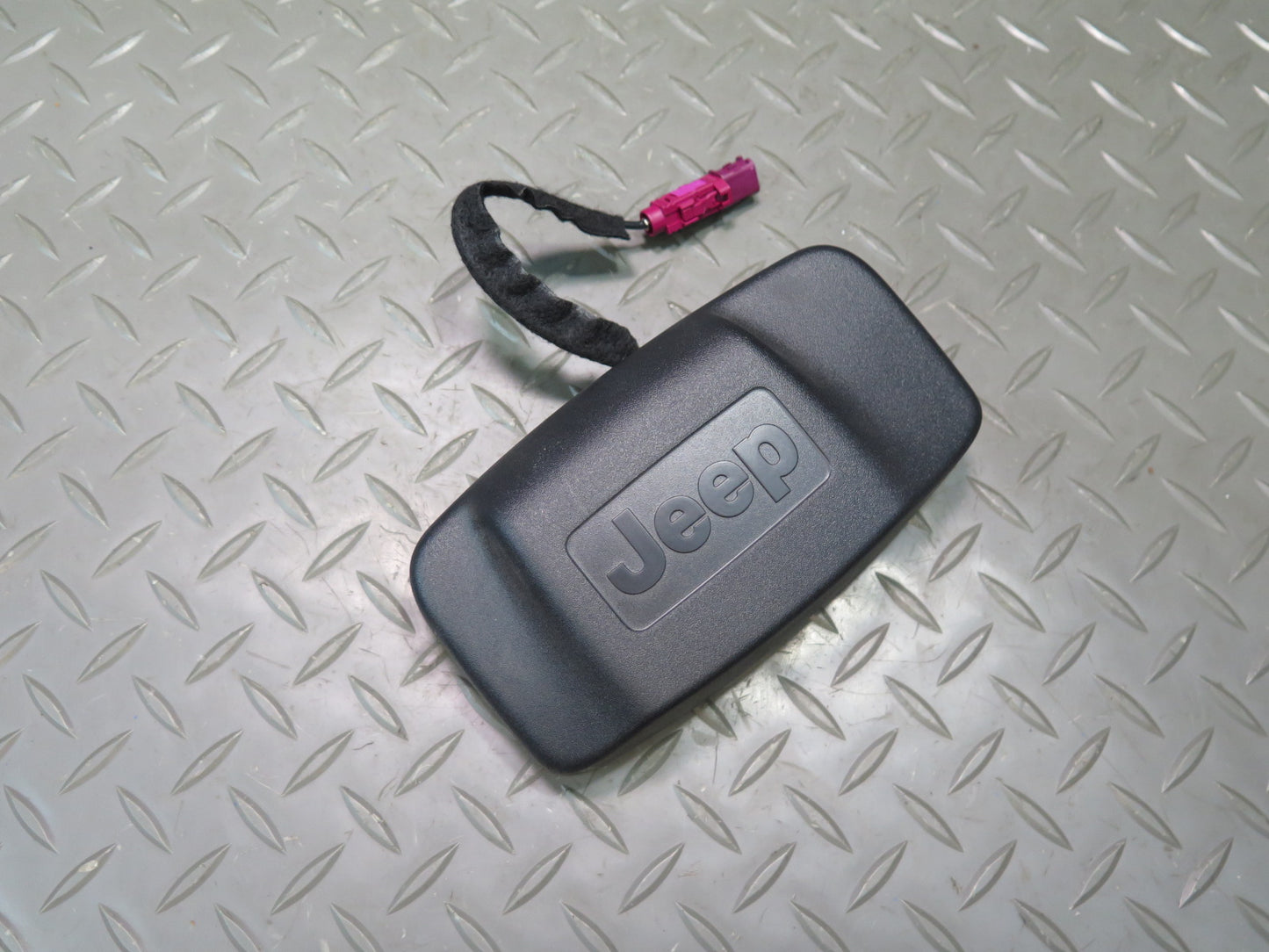 18-23 Jeep Wrangler JL Satellite Radio Antenna Module 68293962AA OEM