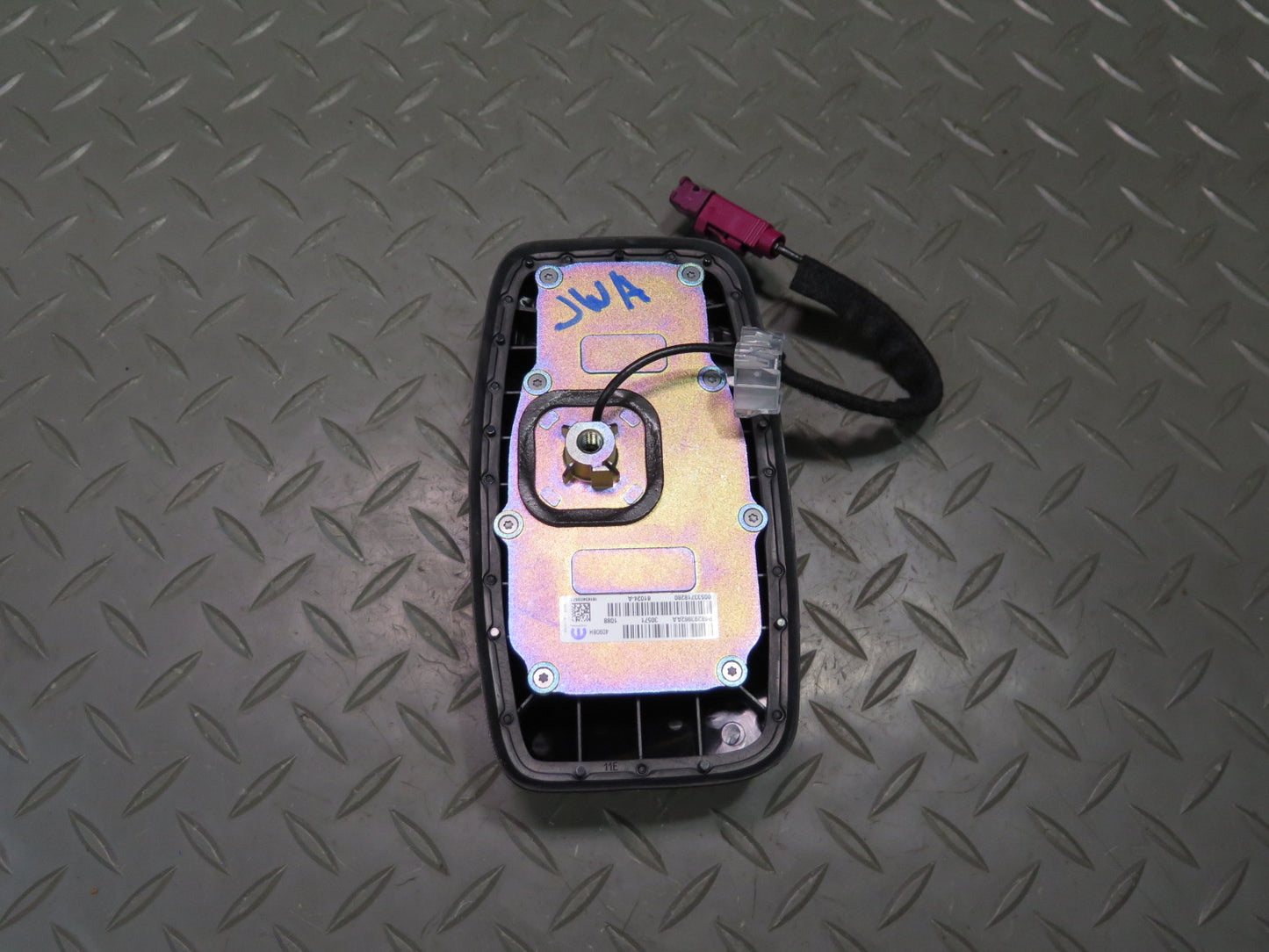 18-23 Jeep Wrangler JL Satellite Radio Antenna Module 68293962AA OEM