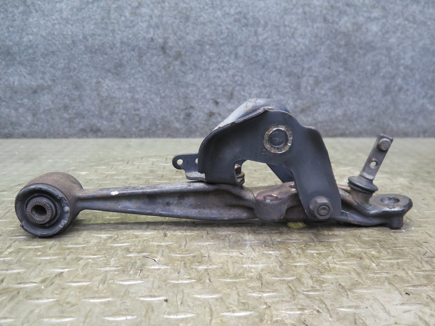 02-10 Lexus SC430 Z40 Front Right Lower Control Arm w Stabilizer Link Set OEM