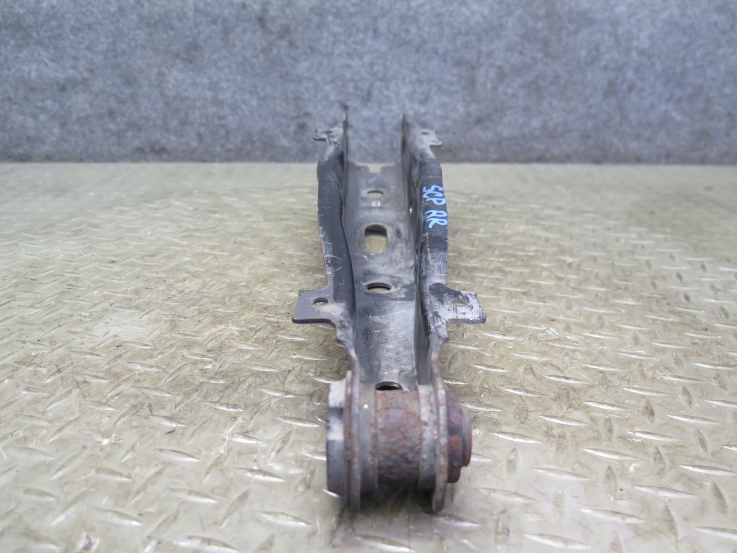 02-10 Lexus SC430 Set of 2 Rear Right Suspension Lower Control Arm 104K OEM