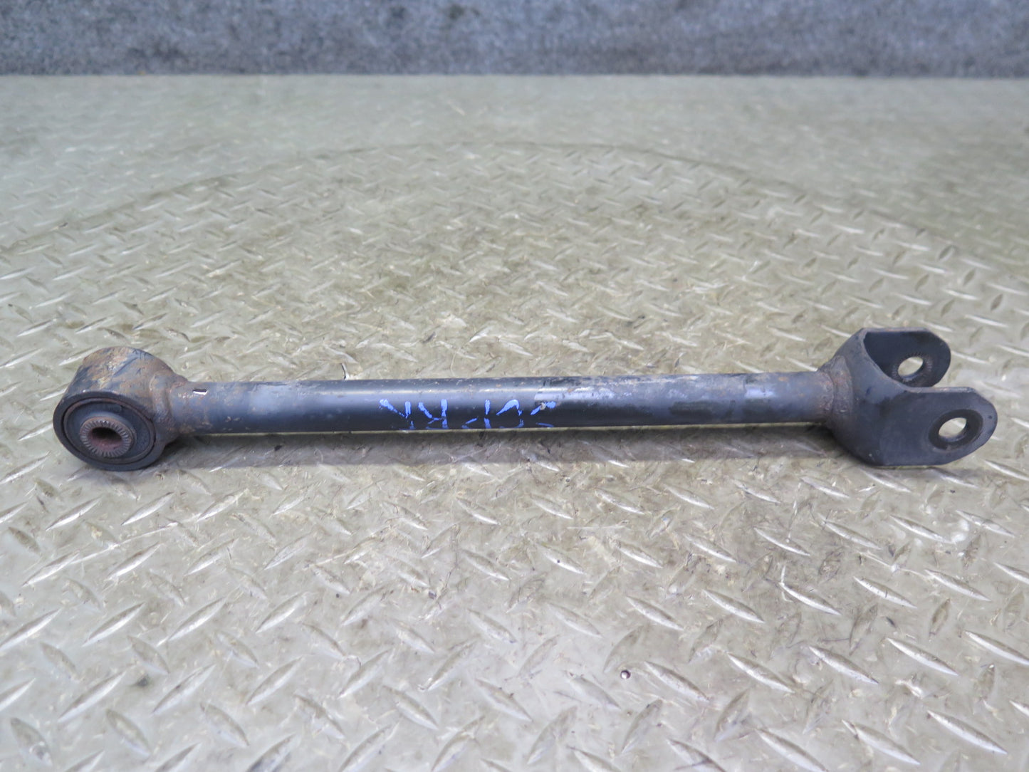 02-10 Lexus SC430 Set of 2 Rear Right Suspension Lower Control Arm 104K OEM
