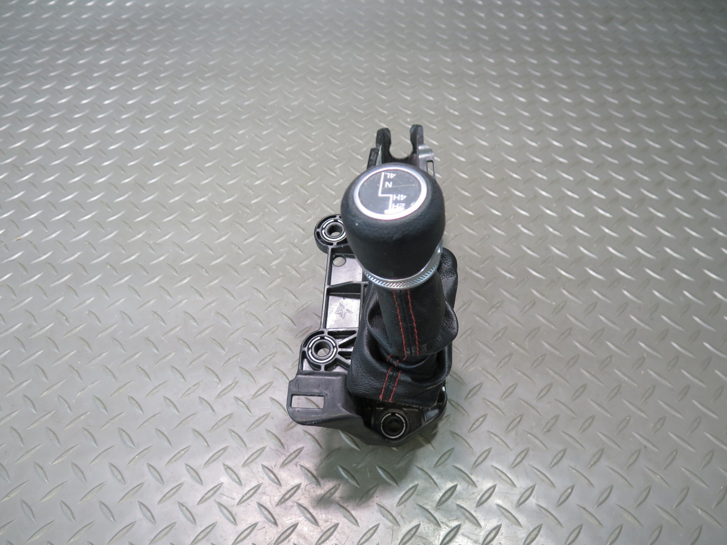 18-26 Jeep Wrangler JL Transfer Case Gear Shift Shifter 68285852AC OEM