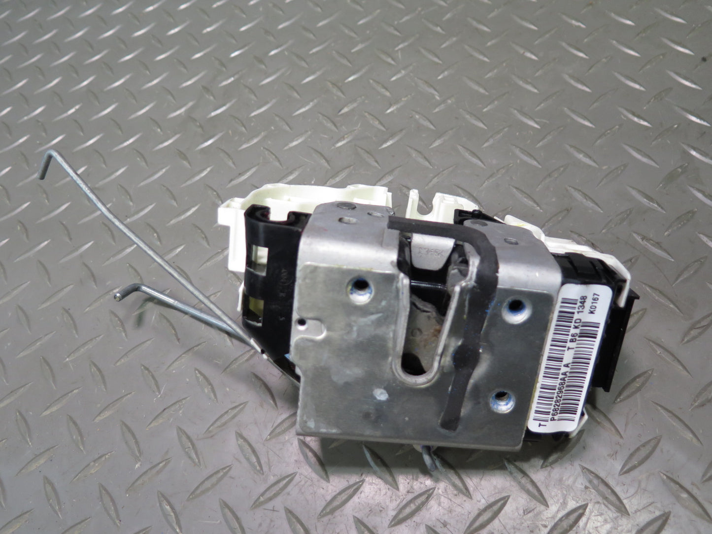 18-20 Jeep Wrangler JL Rear Swing Gate Door Lock Latch Actuator 68282968AA OEM