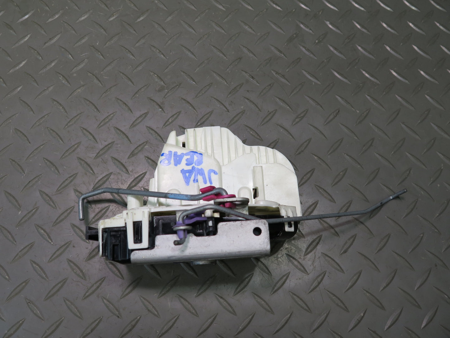 18-20 Jeep Wrangler JL Rear Swing Gate Door Lock Latch Actuator 68282968AA OEM