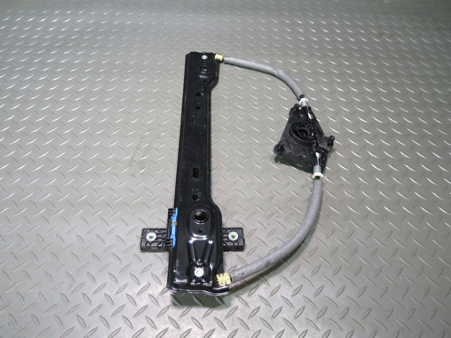 18-21 Jeep Wrangler JL Front Right Door Window Regulator NO Motor OEM