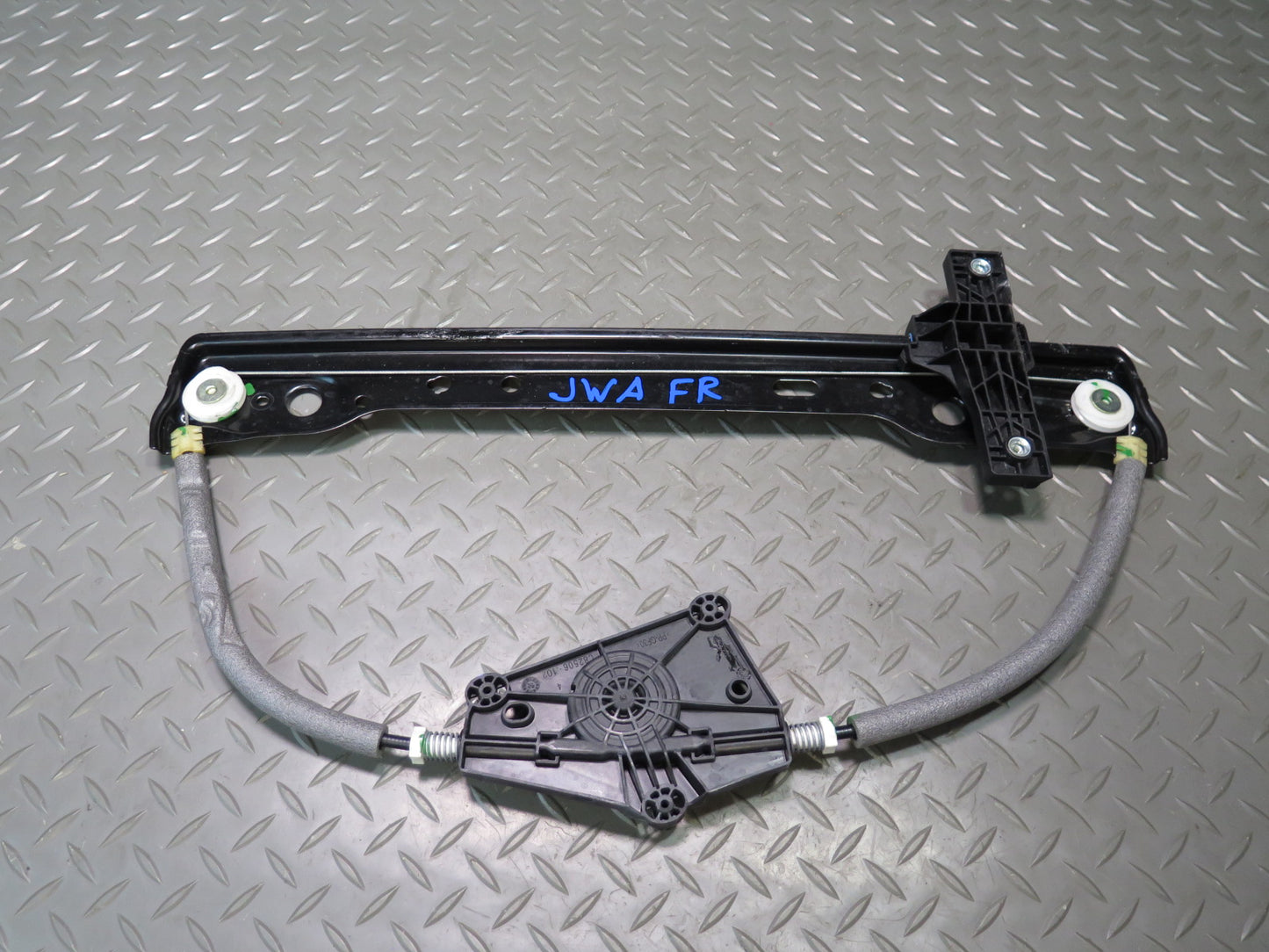 18-21 Jeep Wrangler JL Front Right Door Window Regulator NO Motor OEM