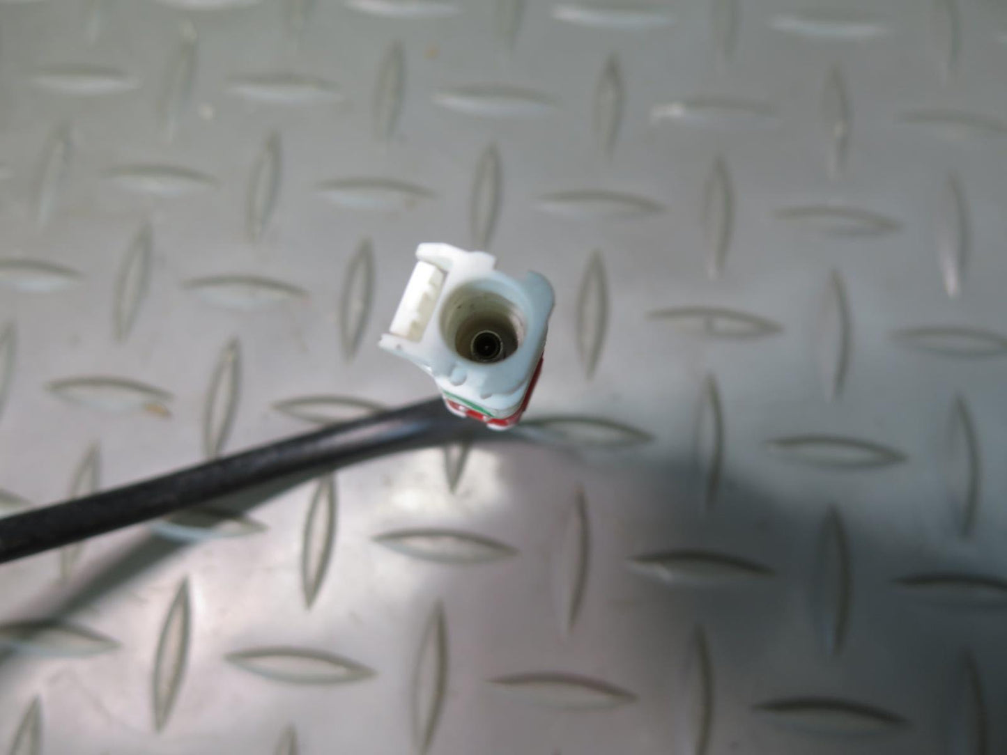 18-23 Jeep Wrangler JL Radio Antenna w Wiring 56040921AG OEM