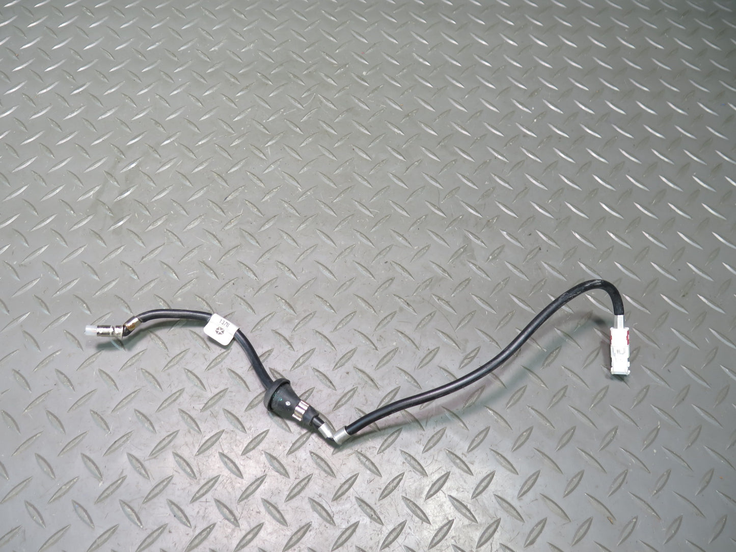 18-23 Jeep Wrangler JL Radio Antenna w Wiring 56040921AG OEM