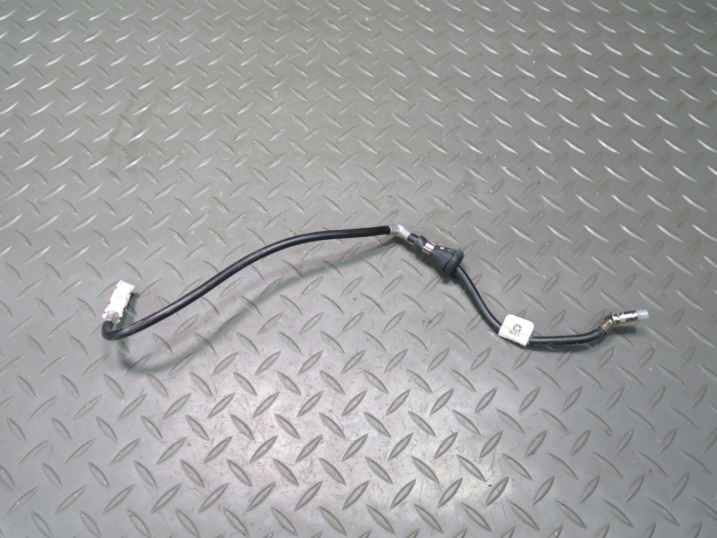 18-23 Jeep Wrangler JL Radio Antenna w Wiring 56040921AG OEM