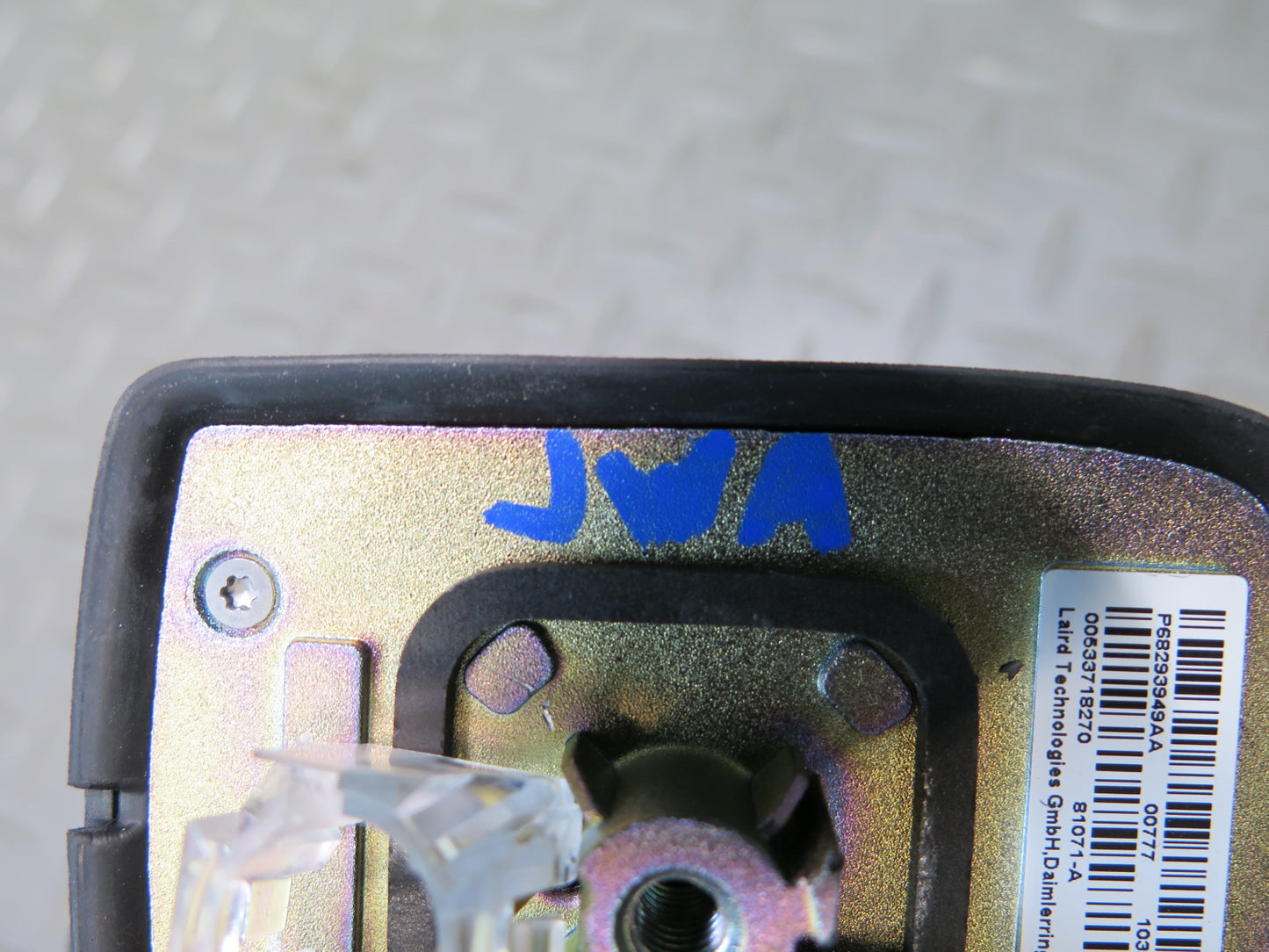 18-23 Jeep Wrangler JL Satellite Radio Antenna 68293949AA OEM