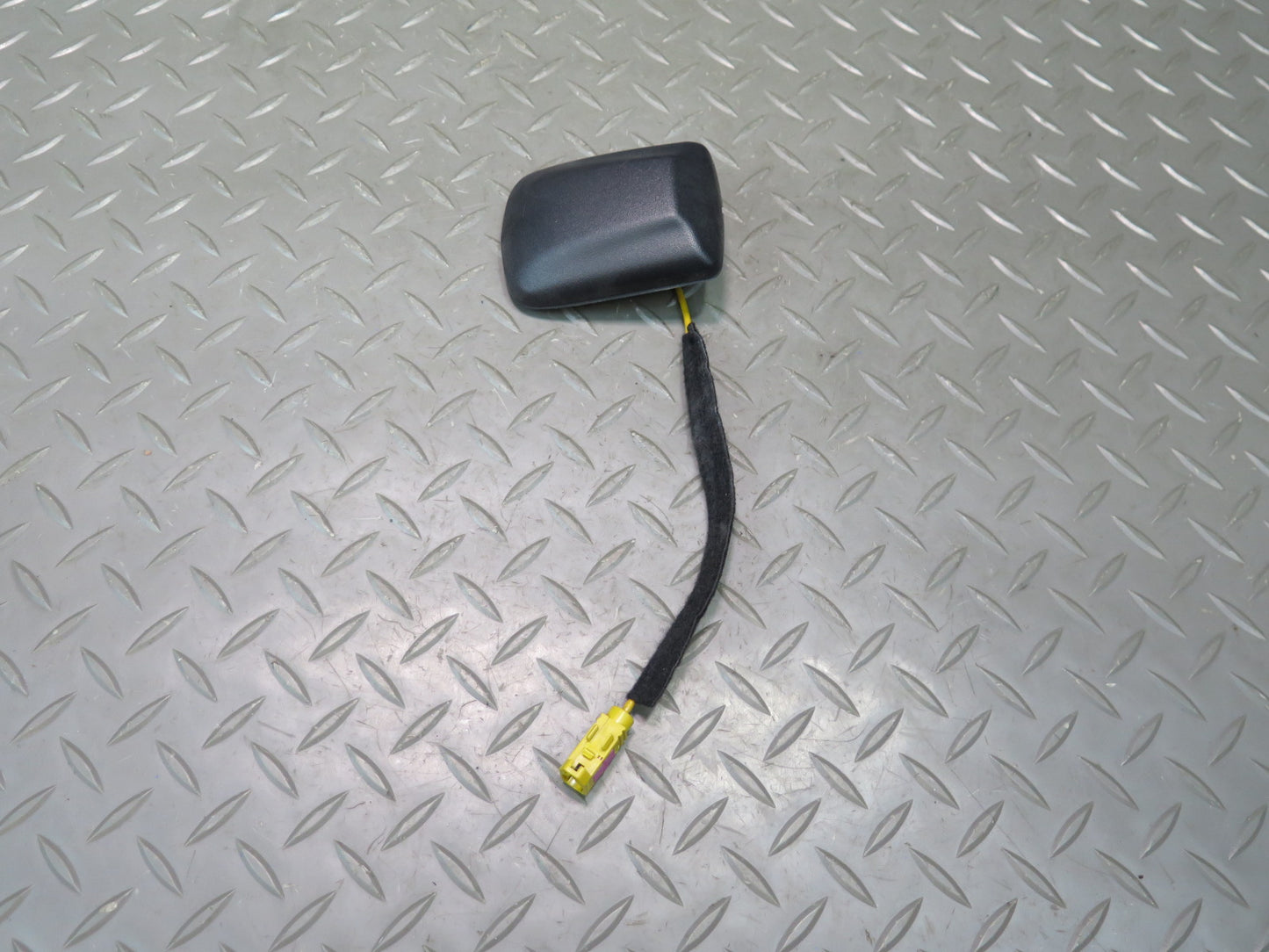 18-23 Jeep Wrangler JL Satellite Radio Antenna 68293949AA OEM