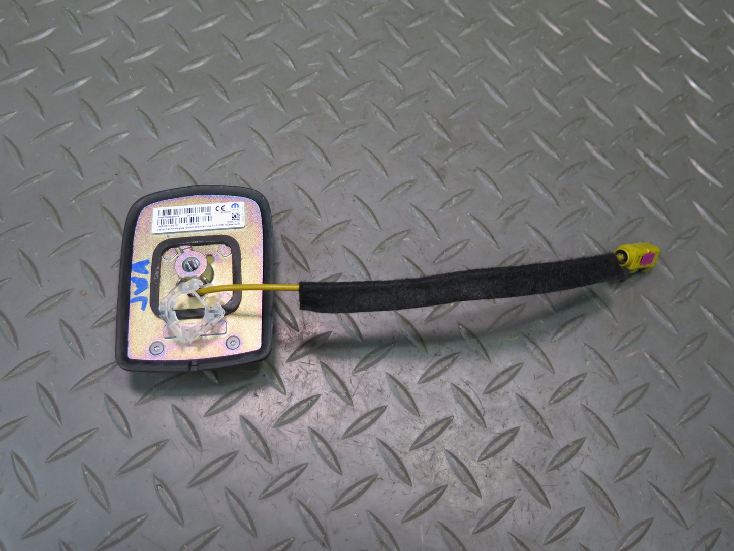 18-23 Jeep Wrangler JL Satellite Radio Antenna 68293949AA OEM