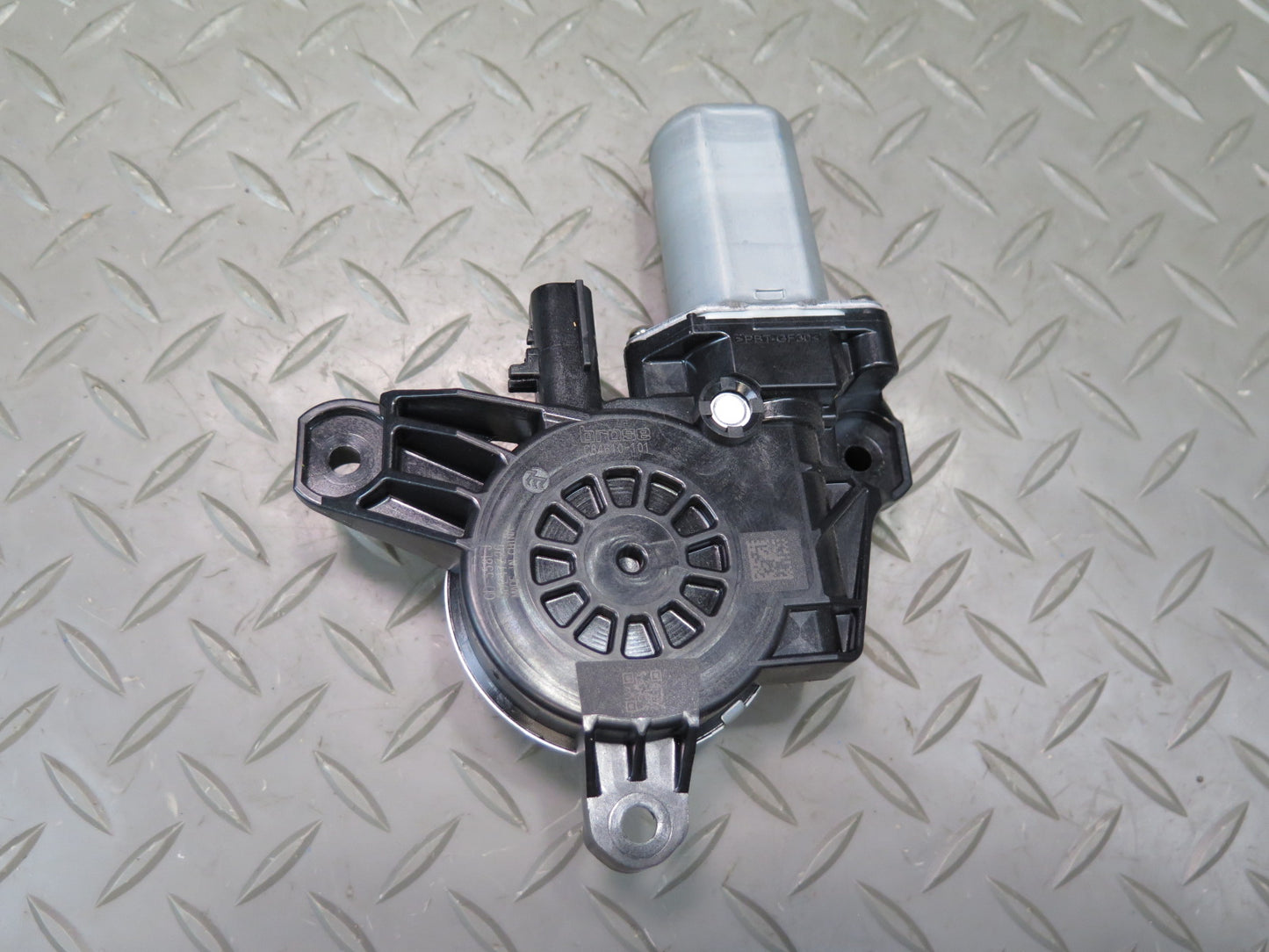 18-23 Jeep Wrangler JL Rear Left Door Window Motor OEM