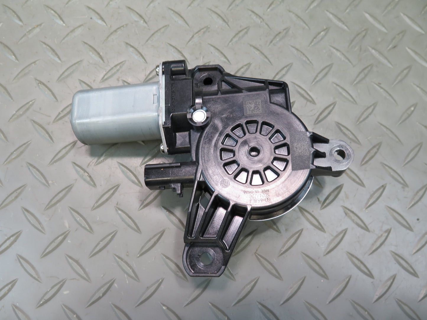 18-23 Jeep Wrangler JL Rear Left Door Window Motor OEM