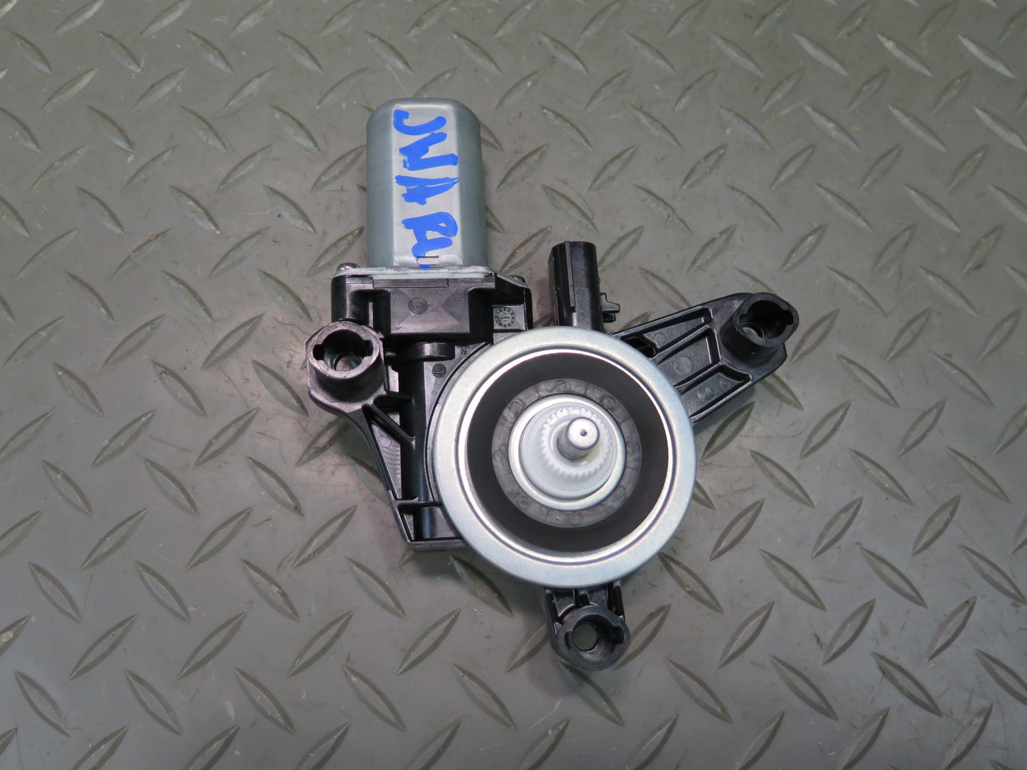18-23 Jeep Wrangler JL Rear Left Door Window Motor OEM