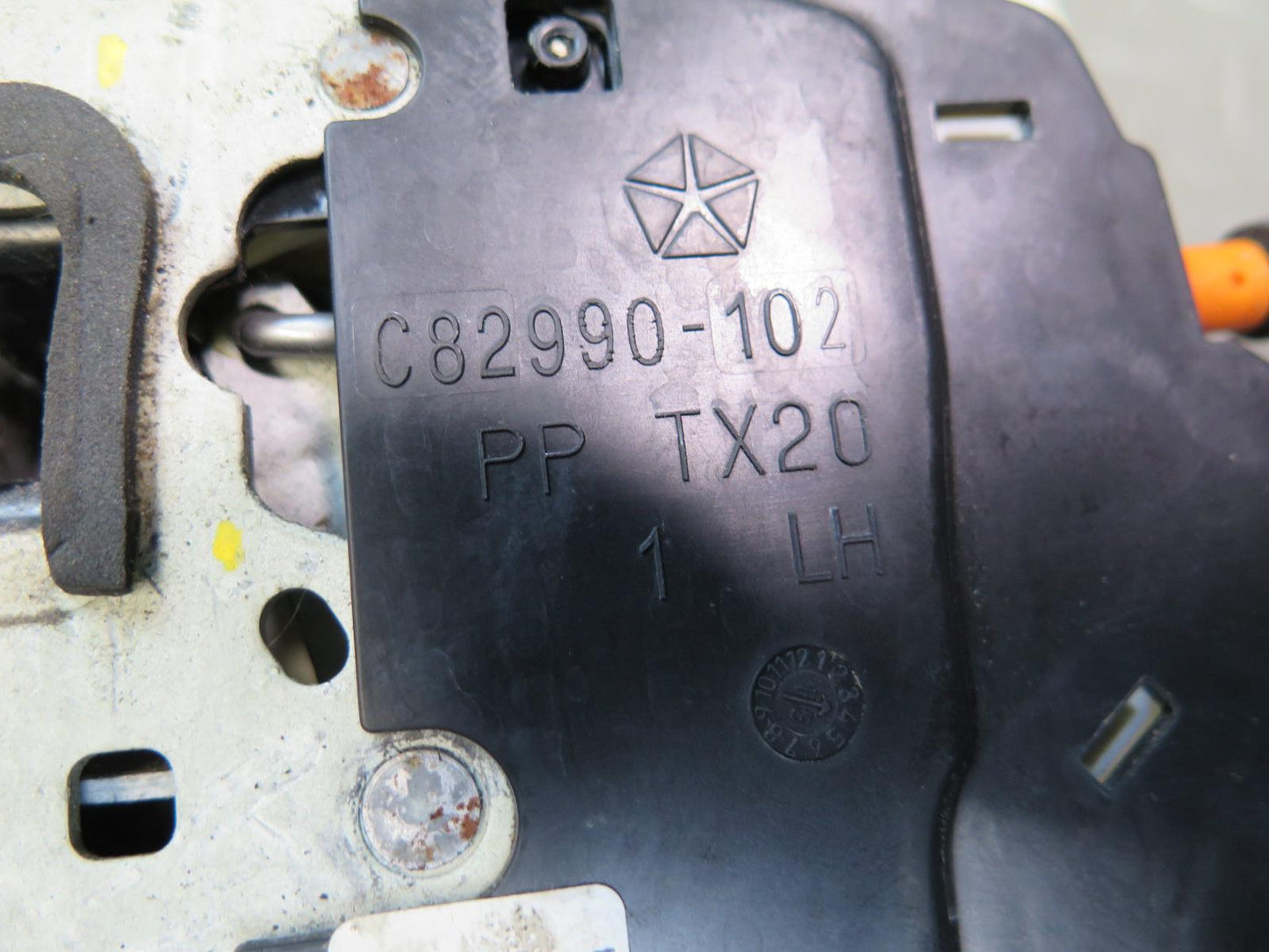 18-23 Jeep Wrangler JL Front Left Door Lock Latch Actuator 68250661AC OEM