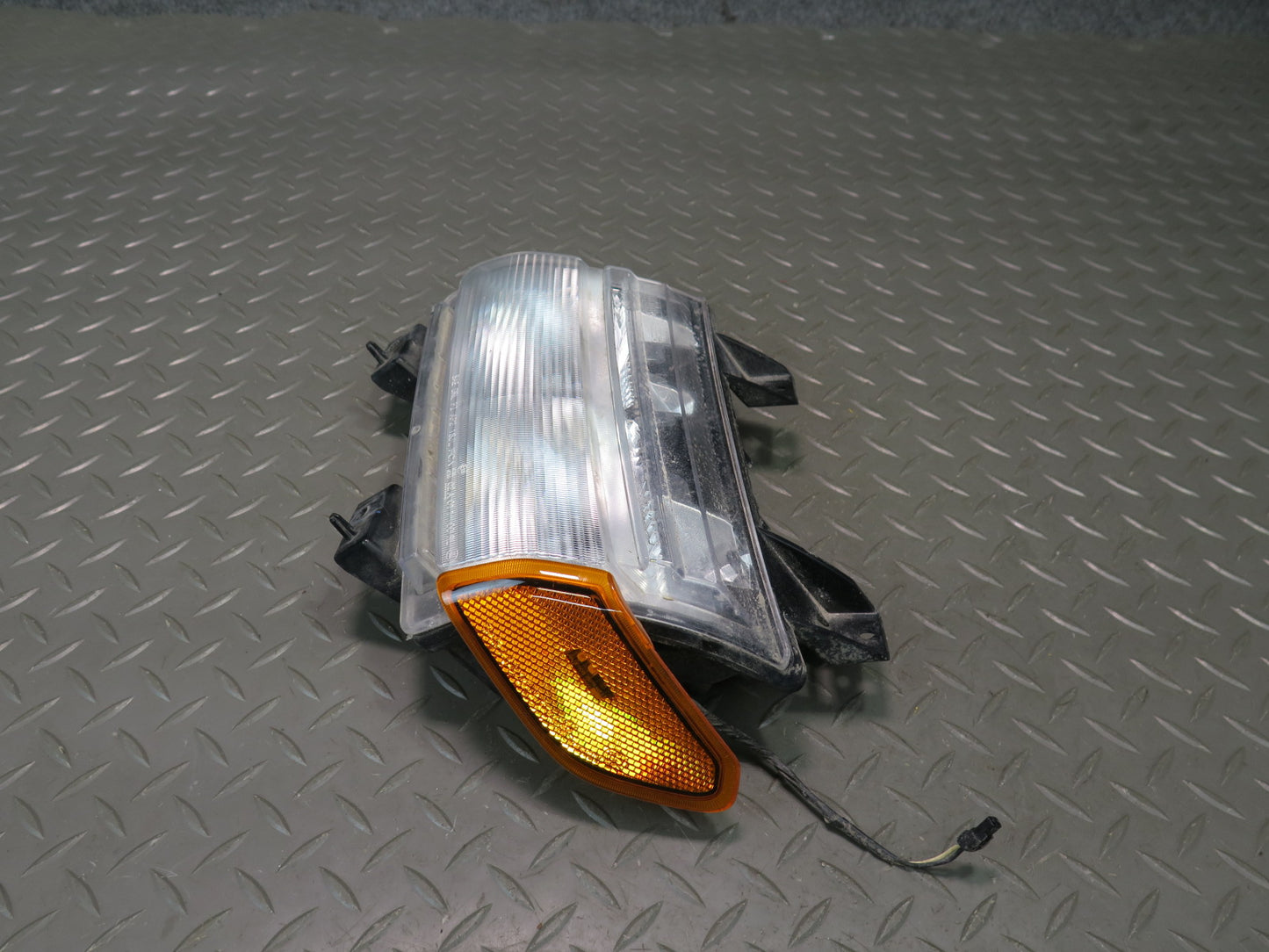 18-19 Jeep Wrangler JL Set of 2 Front Turn Signal Parking Light Lamp OEM