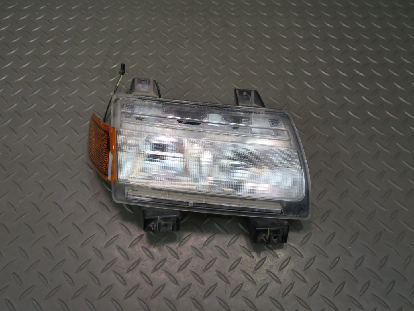 18-19 Jeep Wrangler JL Set of 2 Front Turn Signal Parking Light Lamp OEM