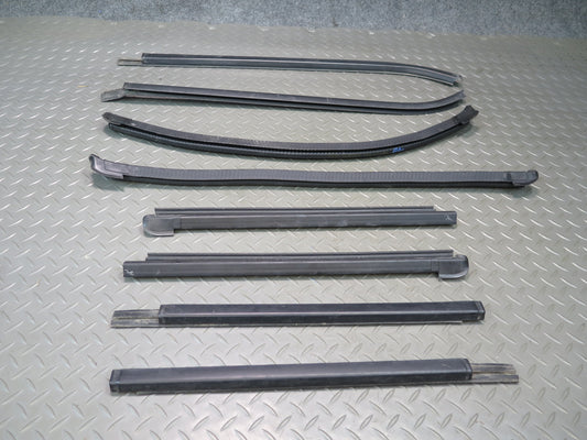 18-23 Jeep Wrangler JL 4-DOOR Set of 8 Door Window Weatherstrip Seal Gasket OEM