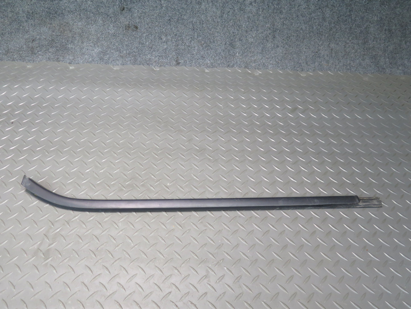 18-23 Jeep Wrangler JL 4-DOOR Set of 8 Door Window Weatherstrip Seal Gasket OEM