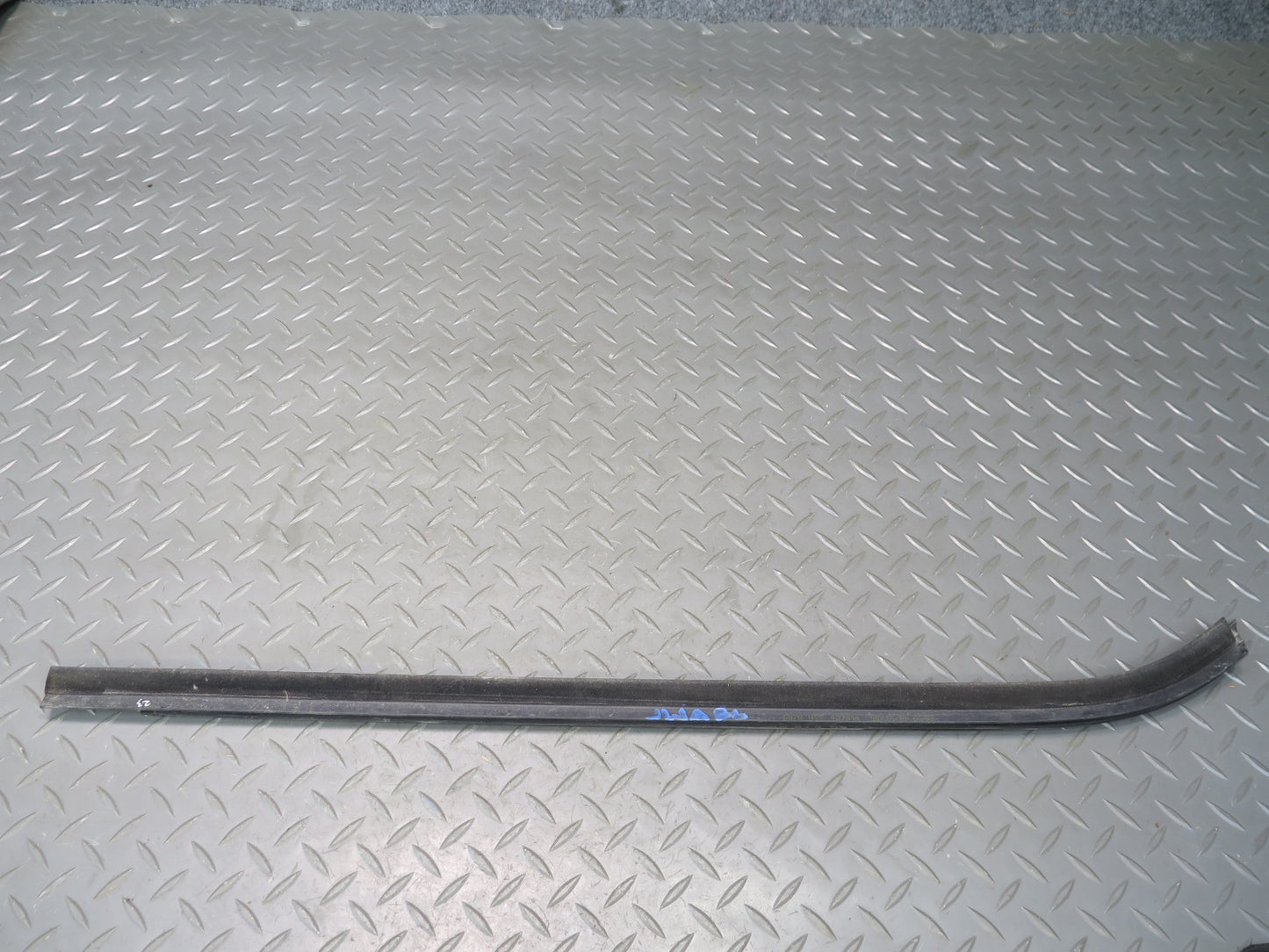 18-23 Jeep Wrangler JL 4-DOOR Set of 8 Door Window Weatherstrip Seal Gasket OEM