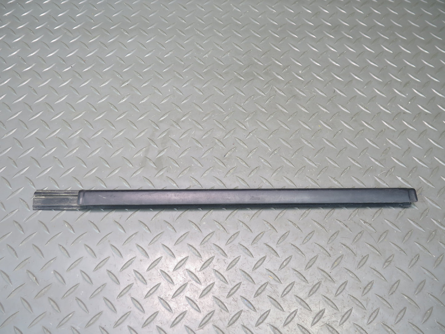 18-23 Jeep Wrangler JL 4-DOOR Set of 8 Door Window Weatherstrip Seal Gasket OEM