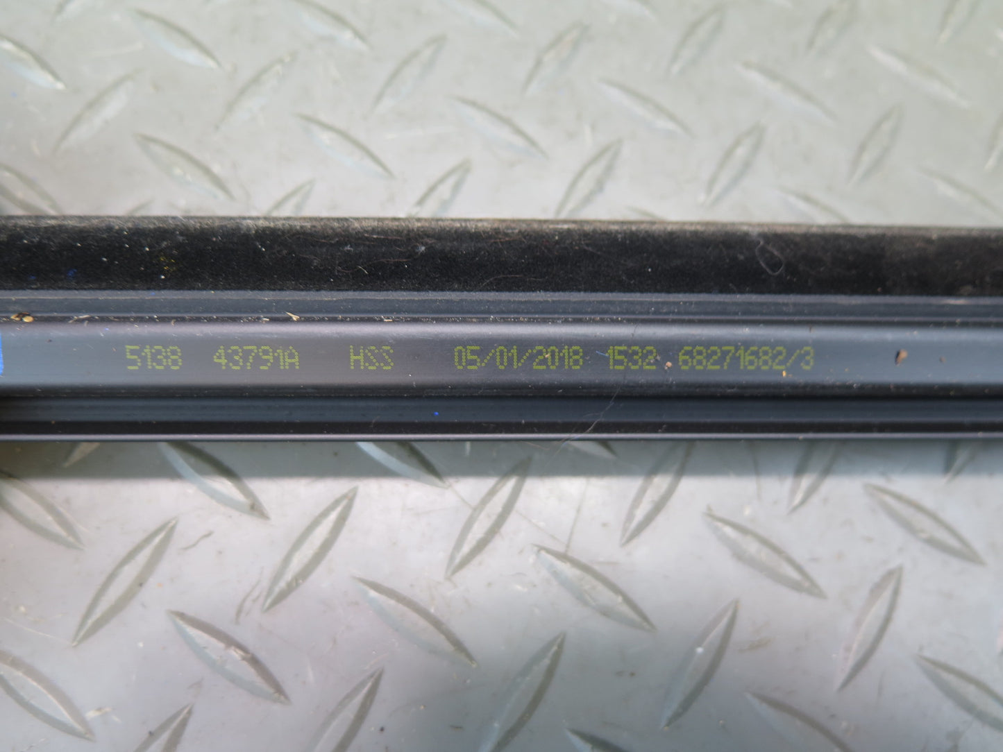 18-23 Jeep Wrangler JL 4-DOOR Set of 8 Door Window Weatherstrip Seal Gasket OEM
